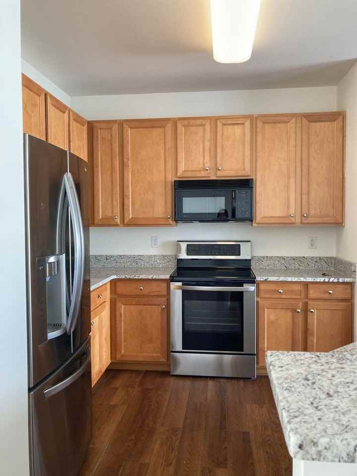 1172 Drummond Ln - Photo 2 of 25