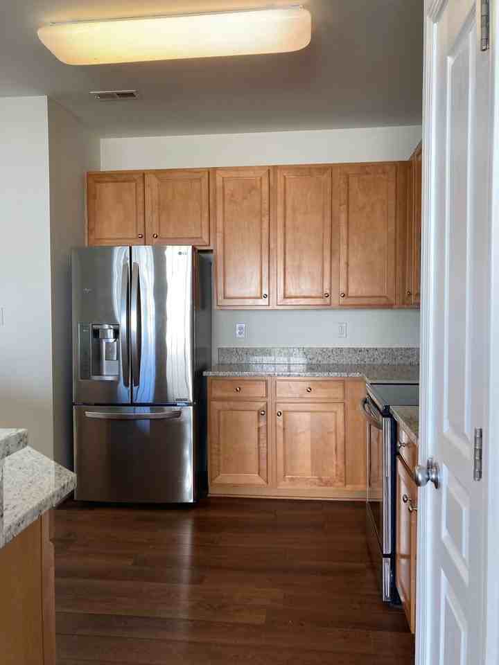 1172 Drummond Ln - Photo 7 of 25