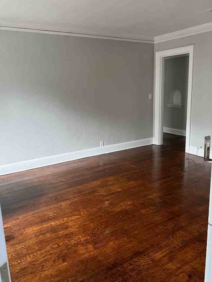 703 1st St Sw #8 - Photo 6 of 19