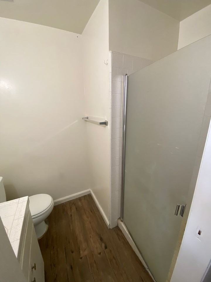 2530 S Hall St - Photo 2 of 21