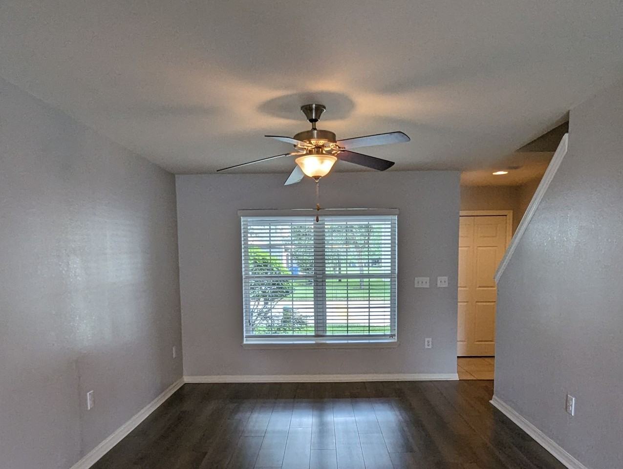 219 Woodknoll Pl - Photo 4 of 19