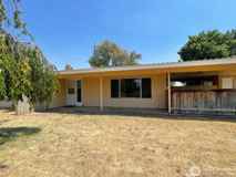 511 Castle Dr - Photo 1 of 1