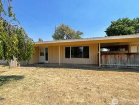 511 Castle Dr - Photo 1 of 1