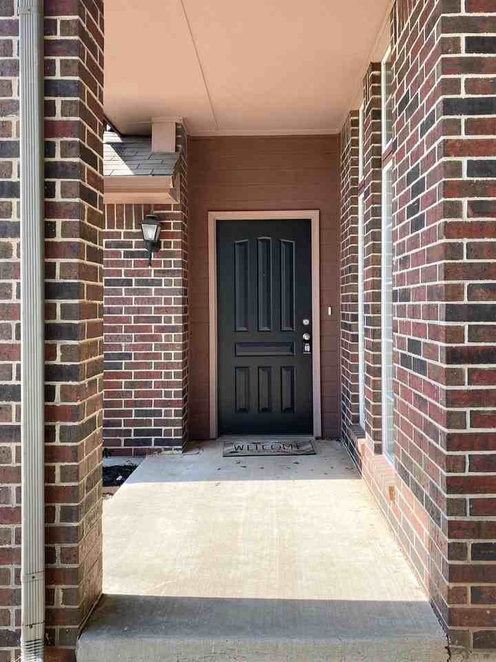 631 Stoneridge Dr - Photo 3 of 27