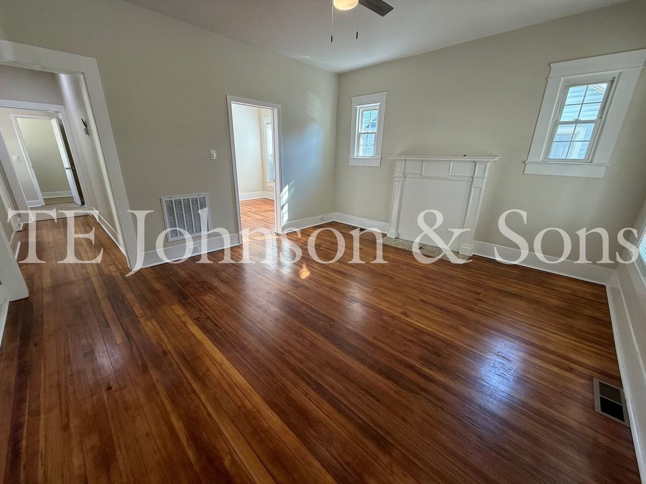 415 E 16th St - Photo 2 of 26