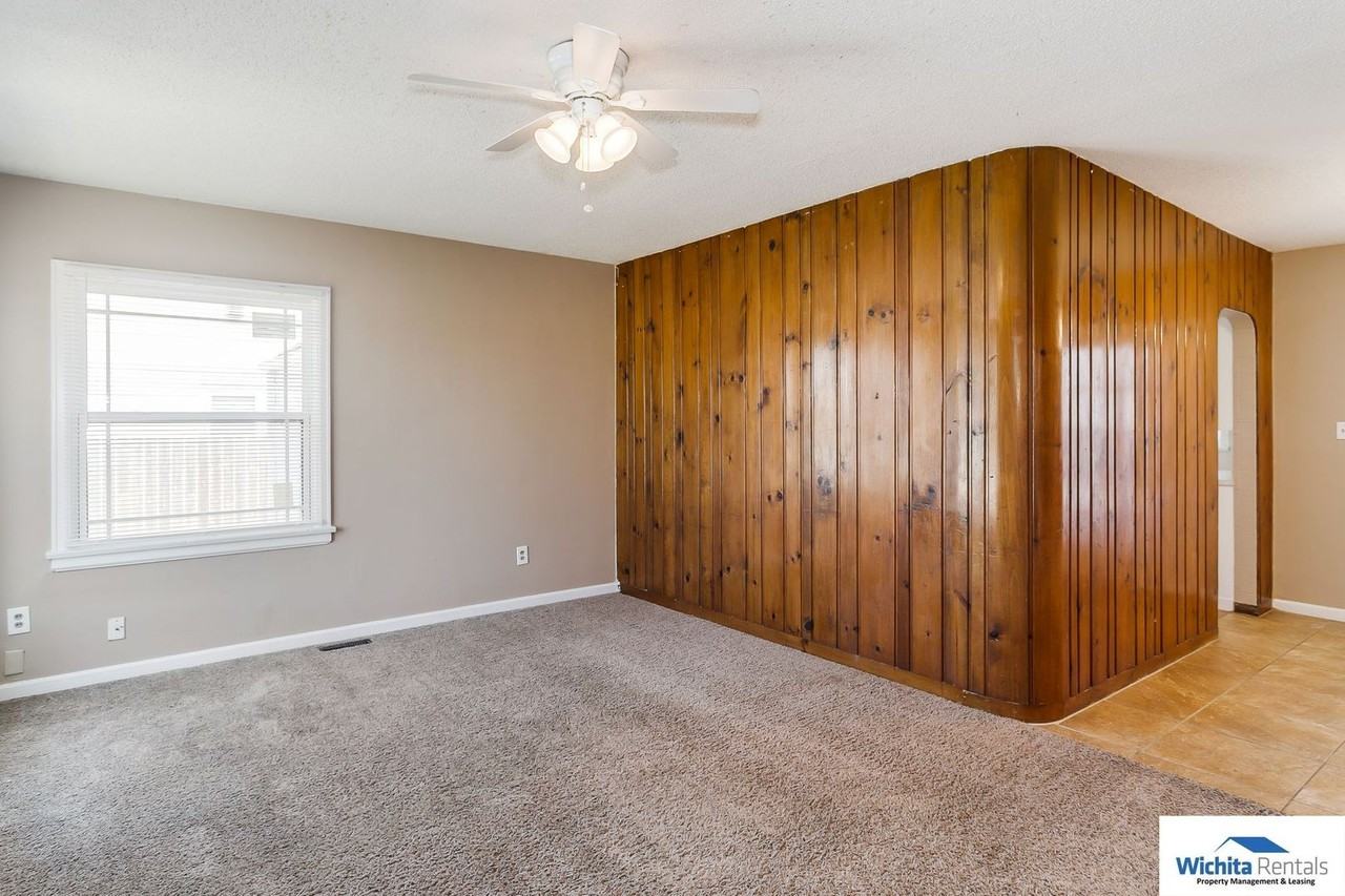610 N Glendale St - Photo 5 of 11