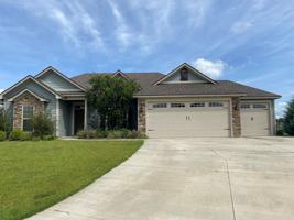 featured image of 4176 Old Ivy Trce