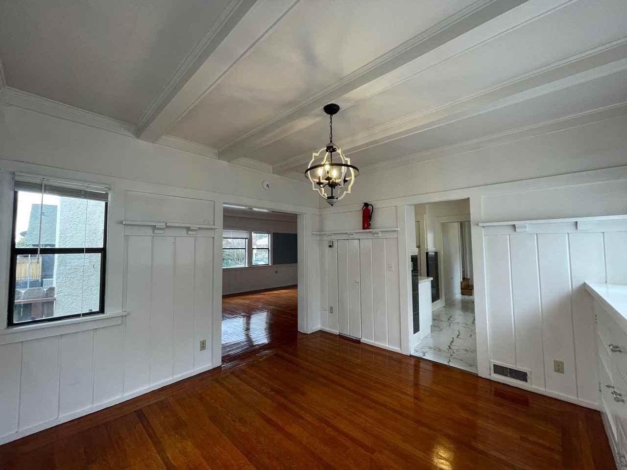 316 Forest St - Photo 4 of 24