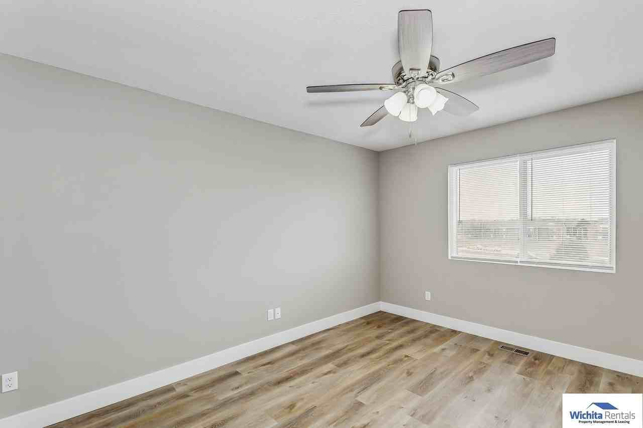 7315 E 34th St N - Photo 6 of 17