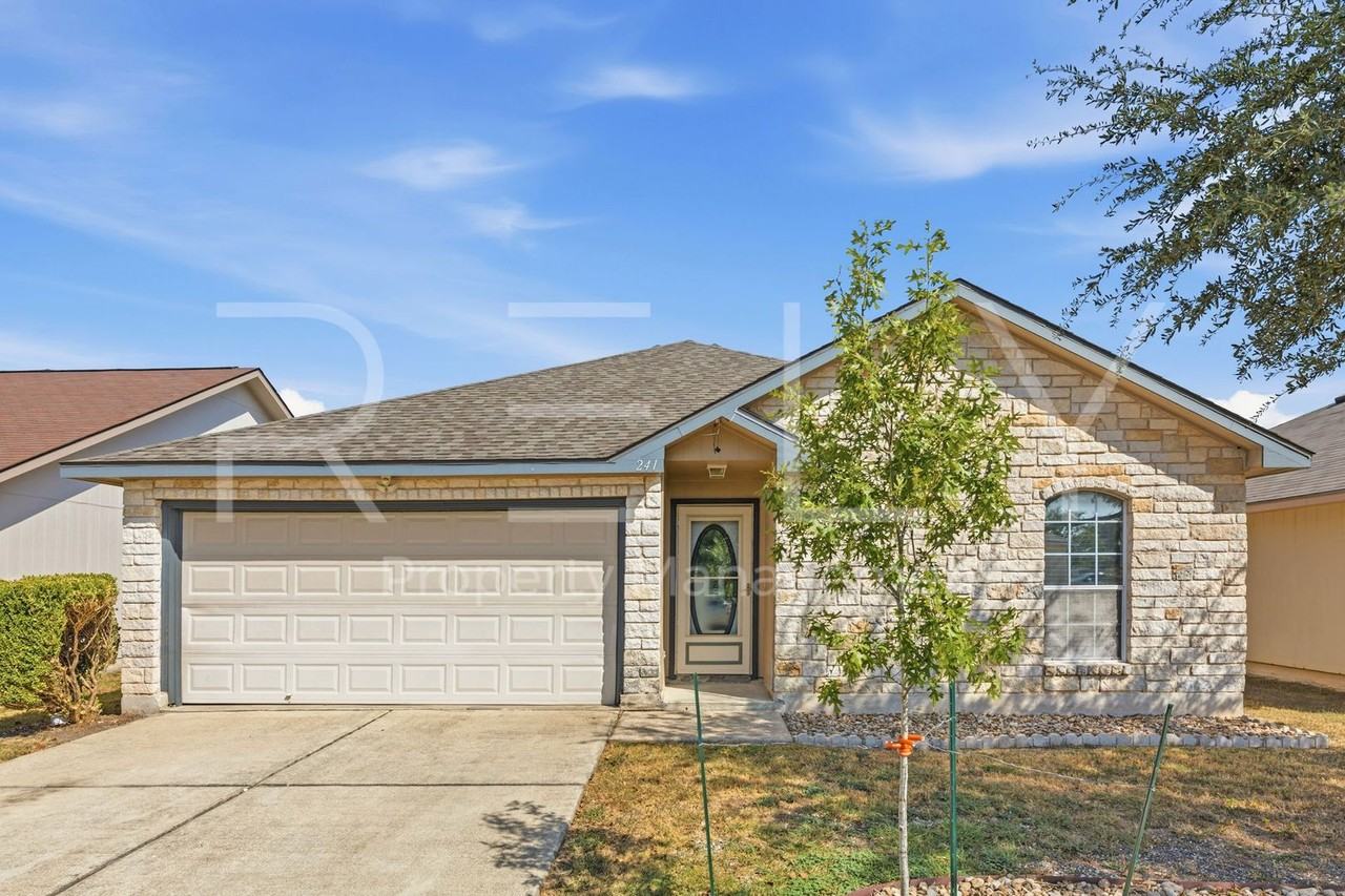 241 Moonstone Dr - Photo 4 of 27
