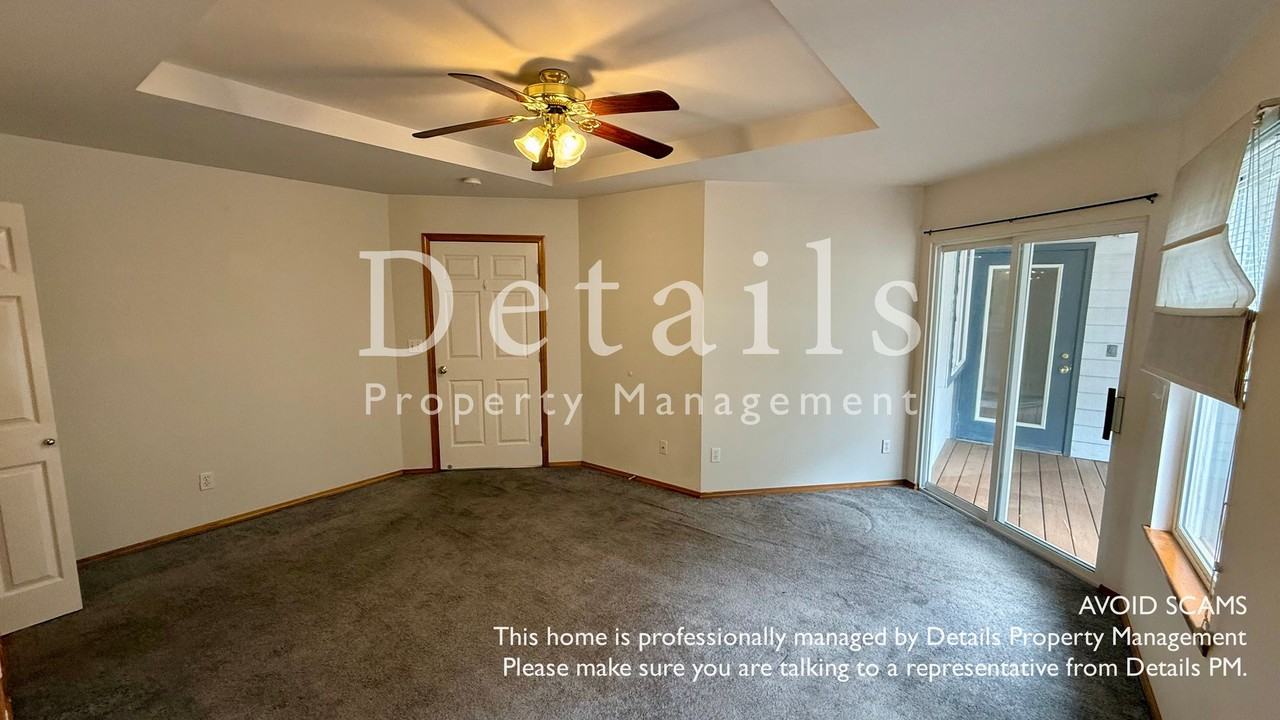 140 Ne Teri Ct - Photo 6 of 20