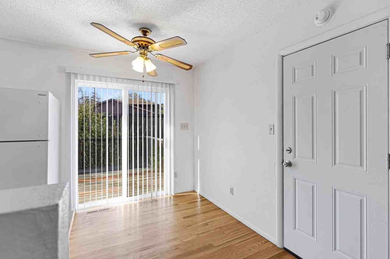 2436 Launcelot Ct - Photo 5 of 20