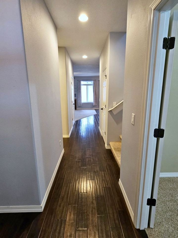 1447 Azalea Ave - Photo 6 of 47