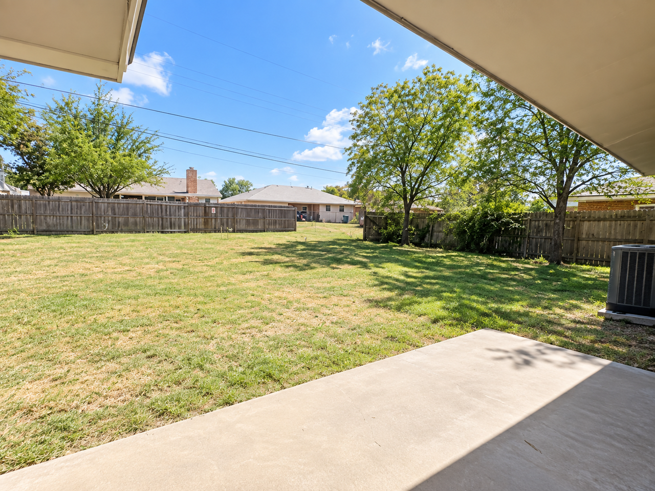 109 Norwood Dr - Photo 3 of 3