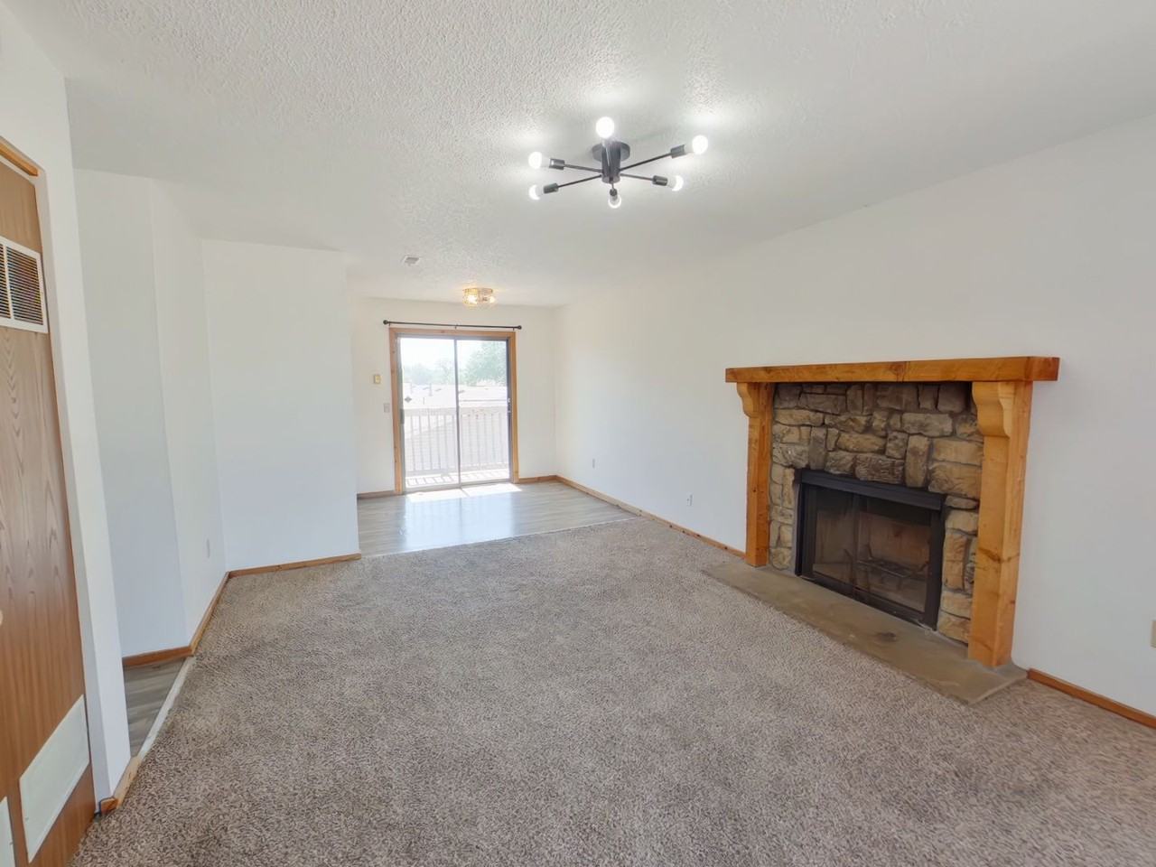 3950 N Garland Cir #4 - Photo 2 of 9