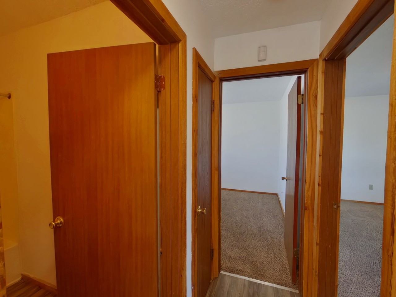 3950 N Garland Cir #4 - Photo 6 of 9