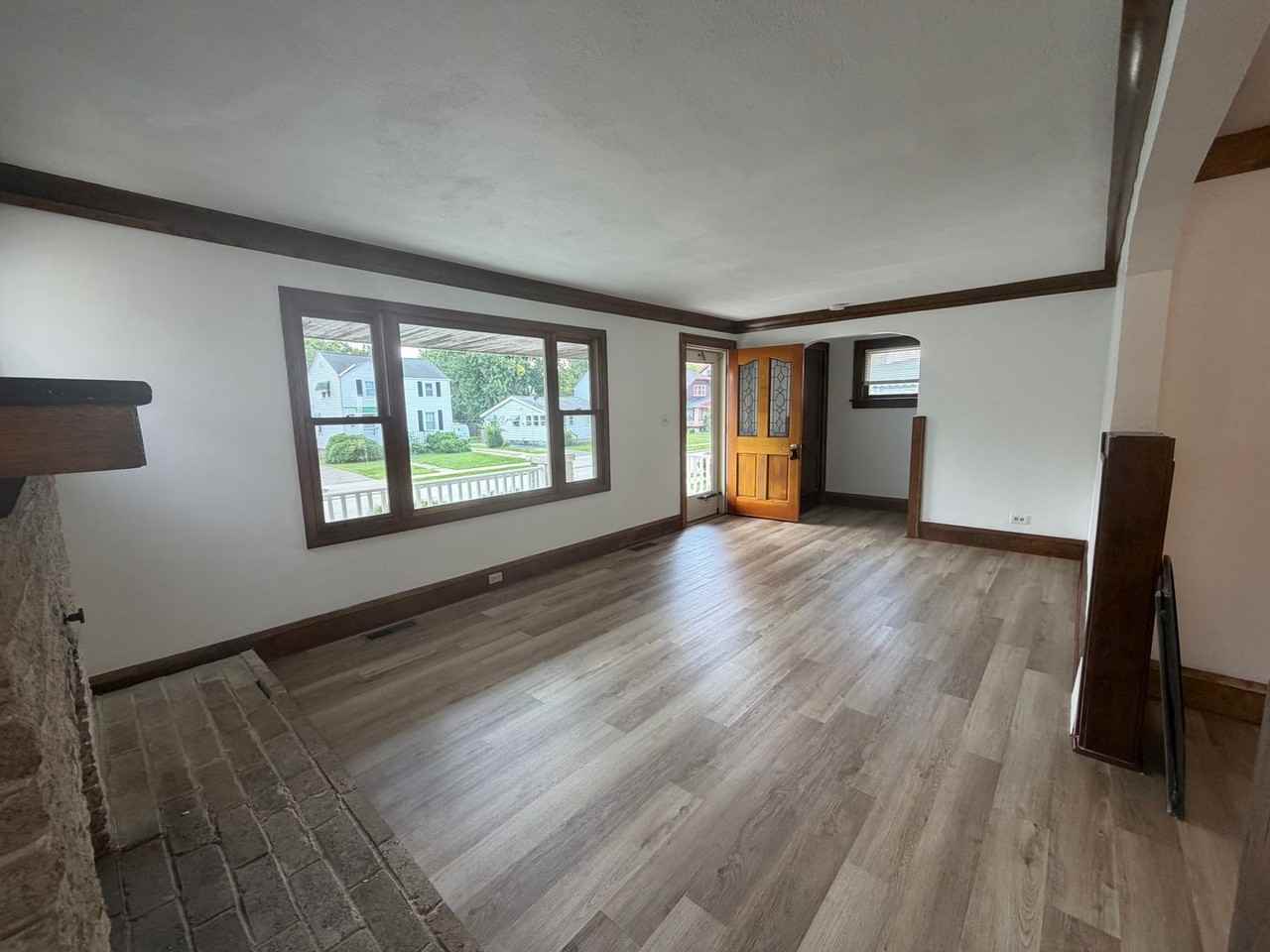 19031 Monterey Ave - Photo 4 of 22