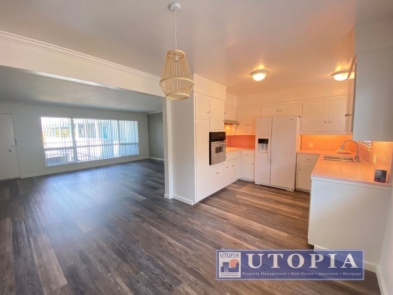 1140 E Cliff Dr #06 - Photo 7 of 23