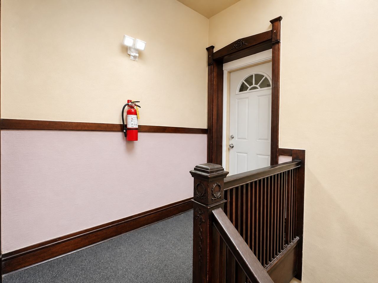 6360 South Greenwood Avenue, Unit 6362 - Unit 3 - Photo 3 of 17