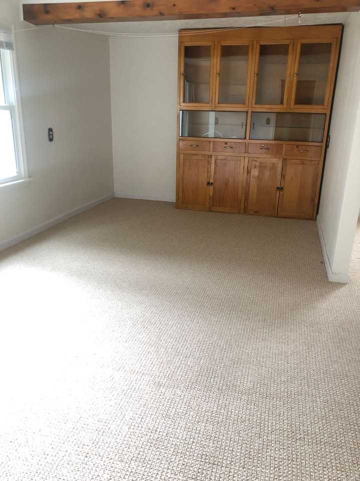 1018 S Aldrich St - Photo 2 of 8
