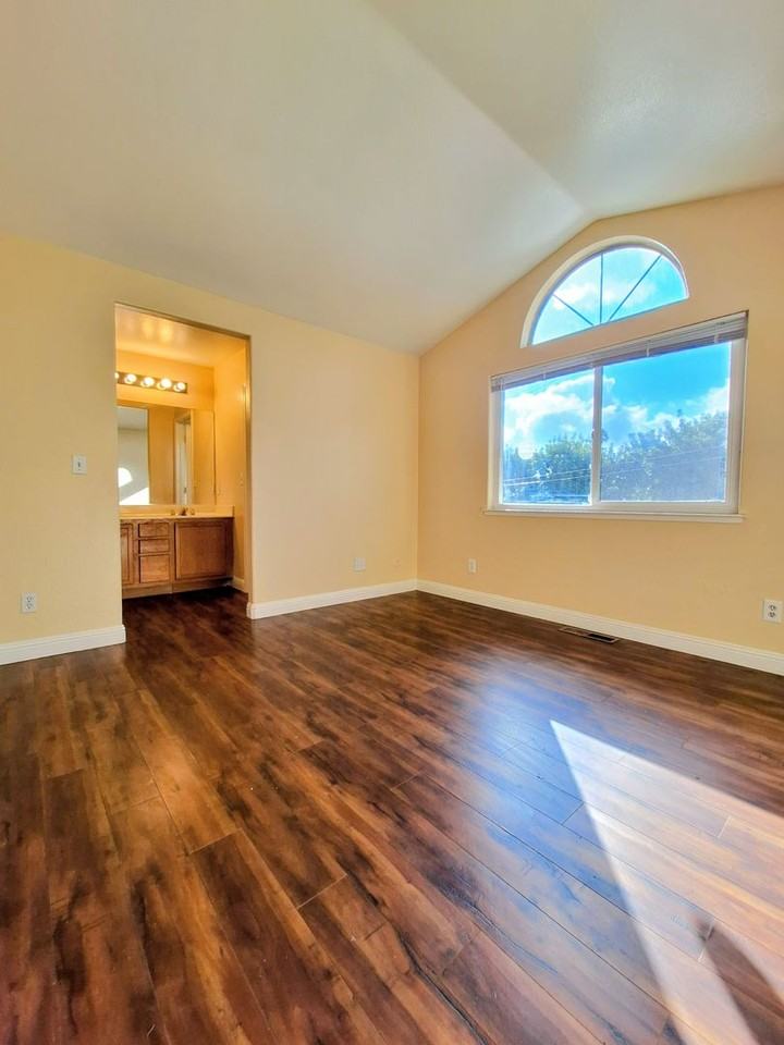 1213 Panoche Ave - Photo 4 of 33