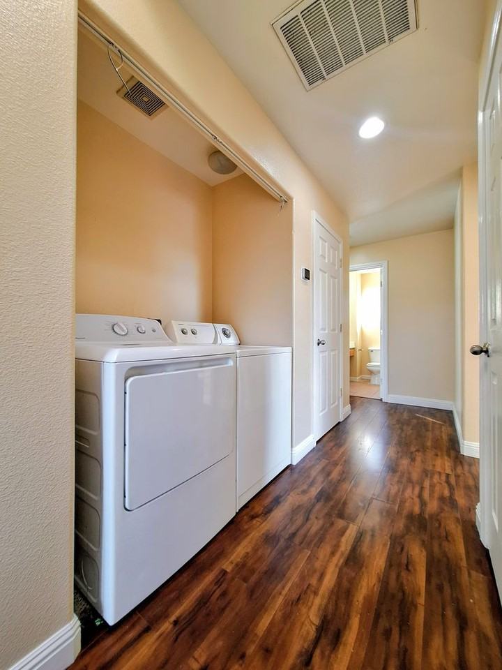 1213 Panoche Ave - Photo 6 of 33