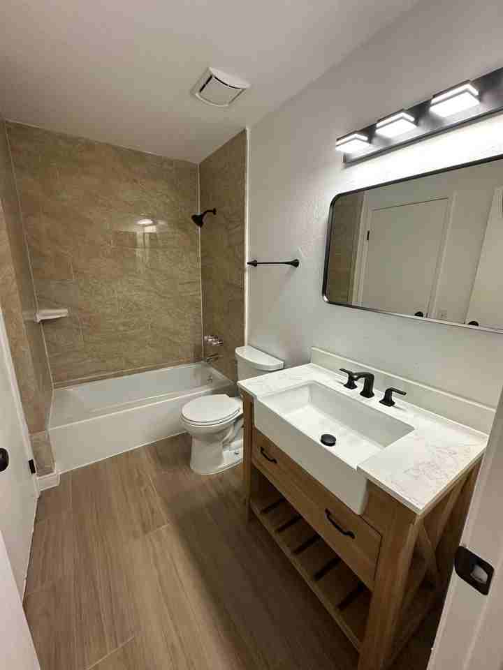 1171 W Badillo St #11 - Photo 5 of 5