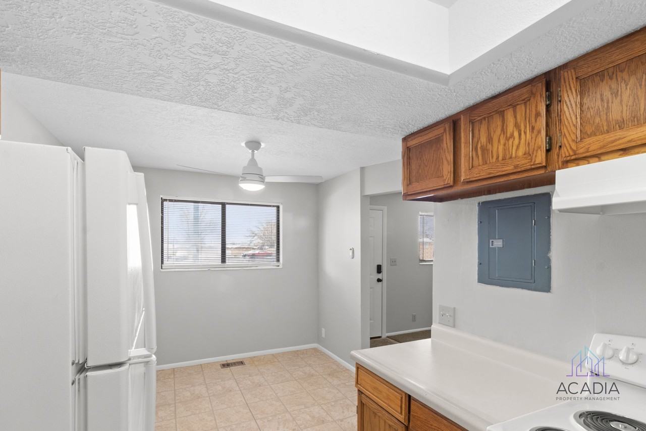 Kin-2360 N 250 W Sunset, UT 84015 - Photo 7 of 49