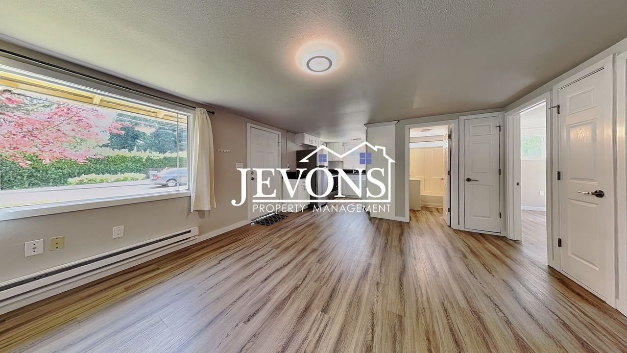 107 Sunnyhill Rd W - Photo 3 of 27