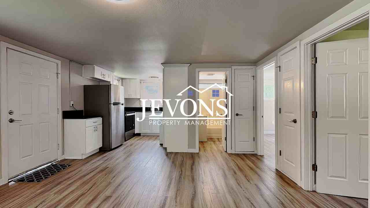 107 Sunnyhill Rd W - Photo 5 of 27