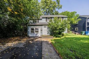 58 Stanford Rd W - Photo 1 of 1