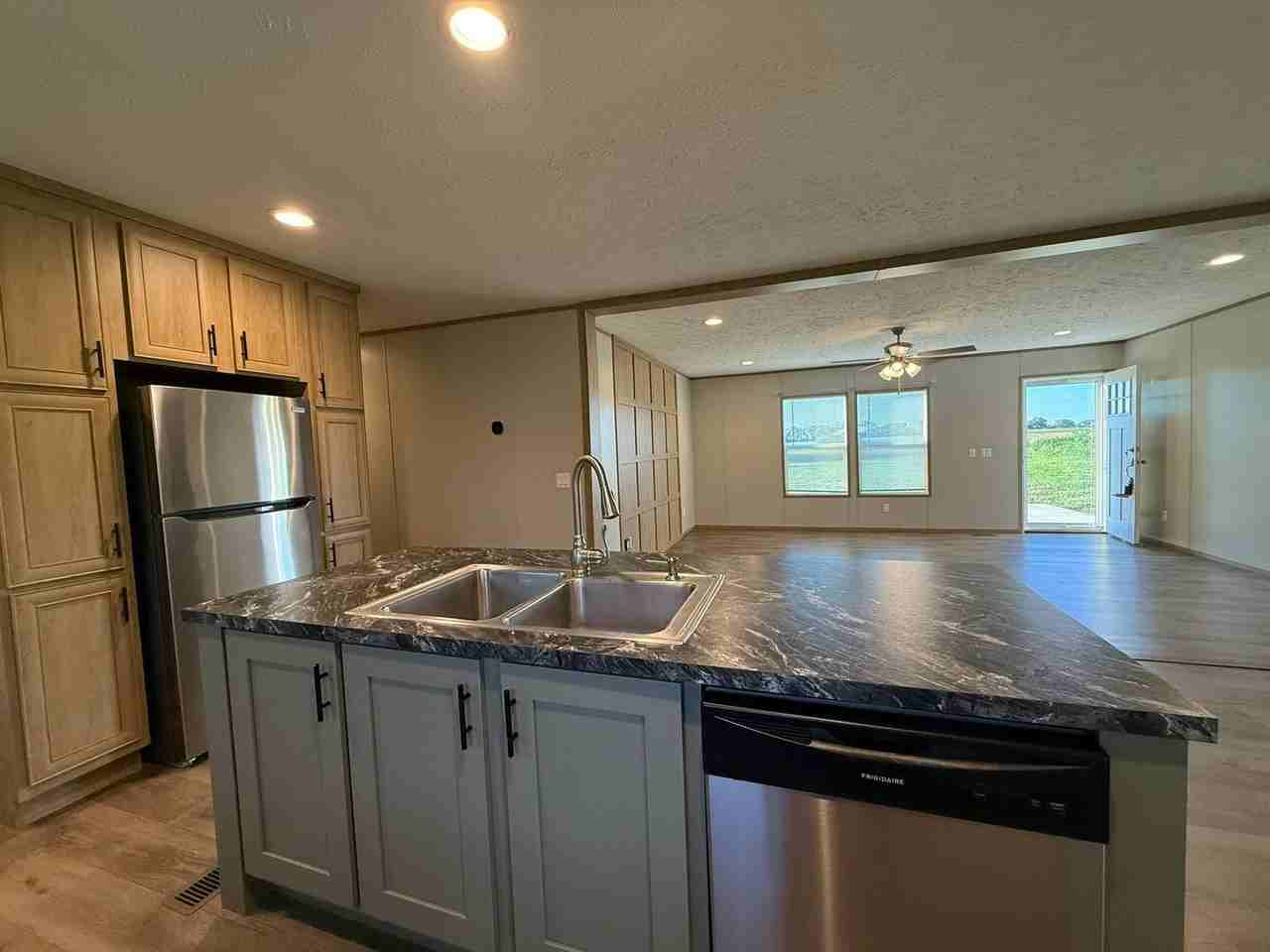 1397 Watts Rd - Photo 7 of 13