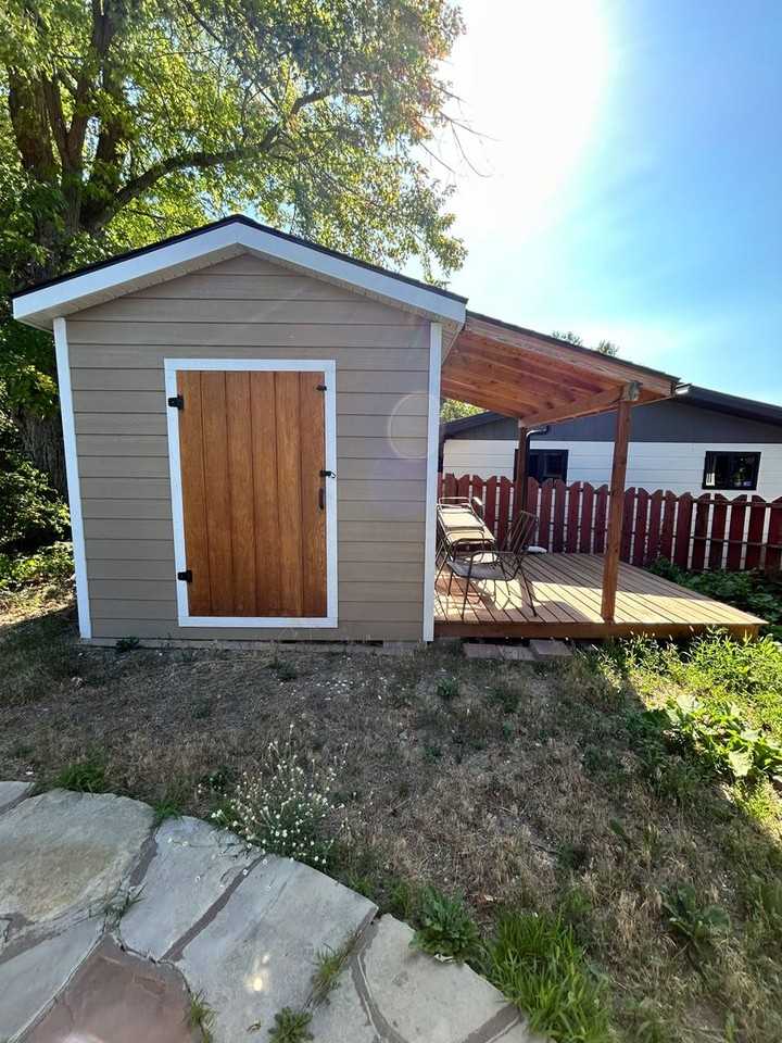 2455 Cascade Ave - Photo 2 of 26