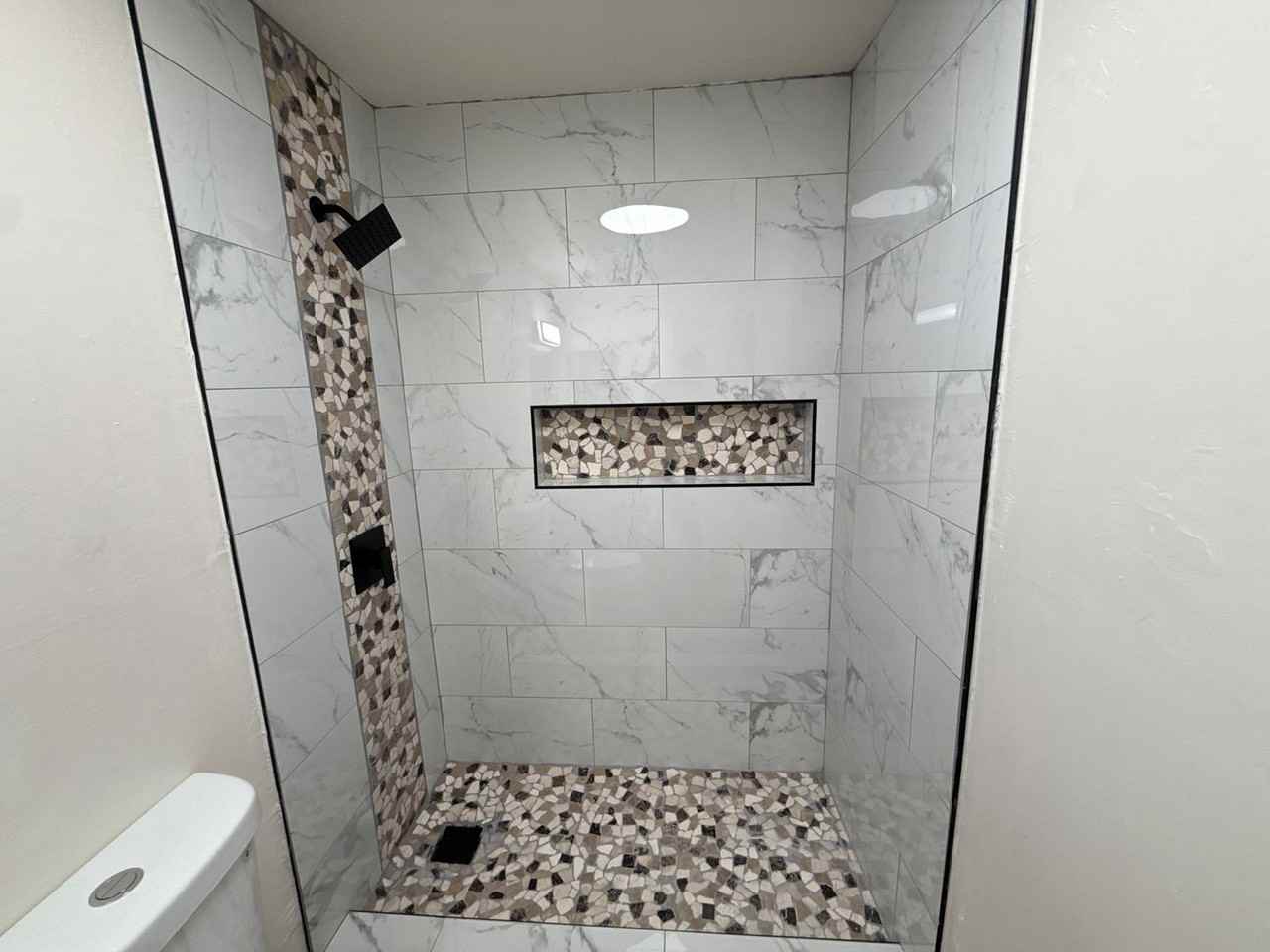 4605 Voltaire Street - Photo 6 of 17