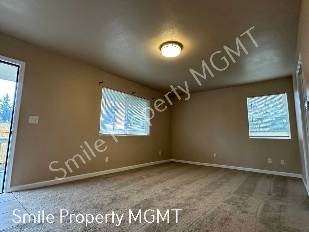10440 Se Division St - Photo 4 of 15