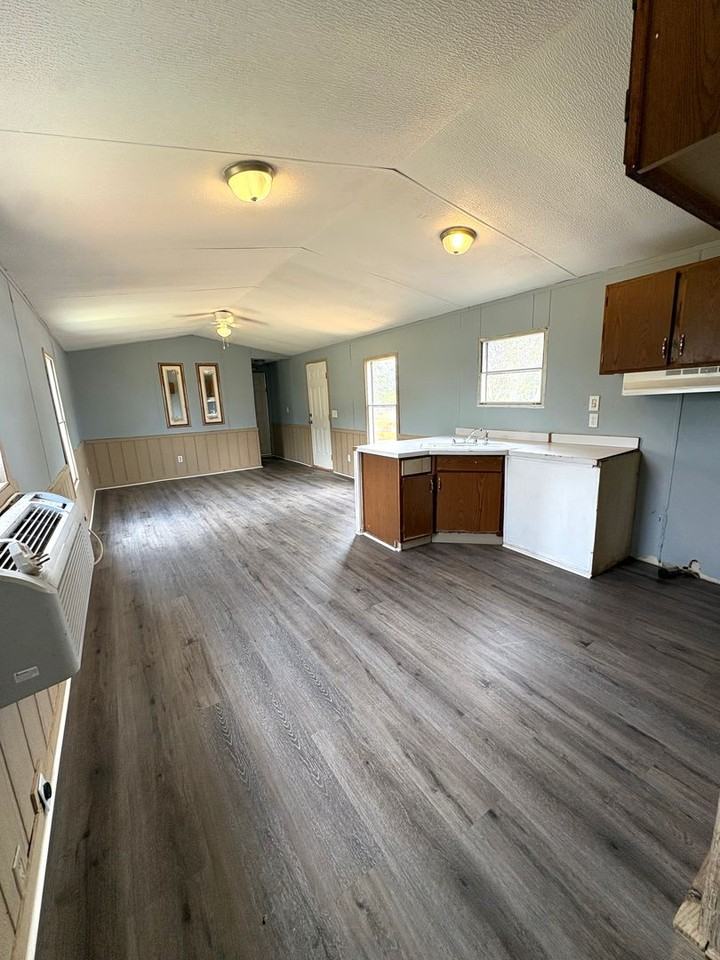 376 Maranatha Rd - Photo 3 of 7