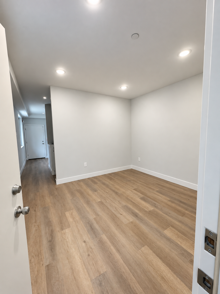 3263 N 13th St. - Photo 2 of 23