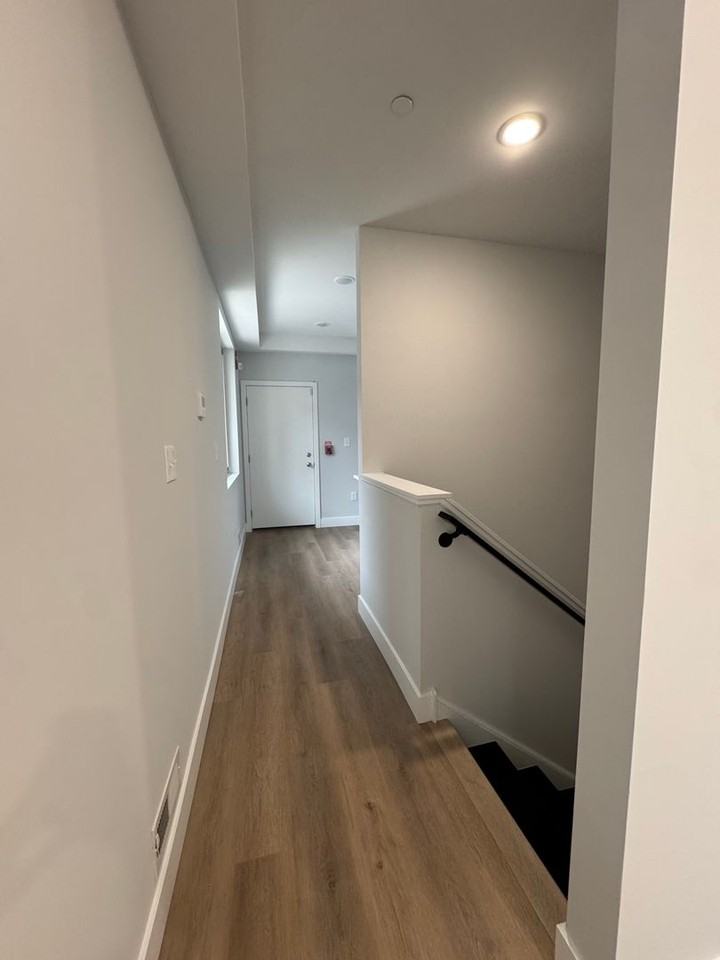3263 N 13th St. - Photo 3 of 23
