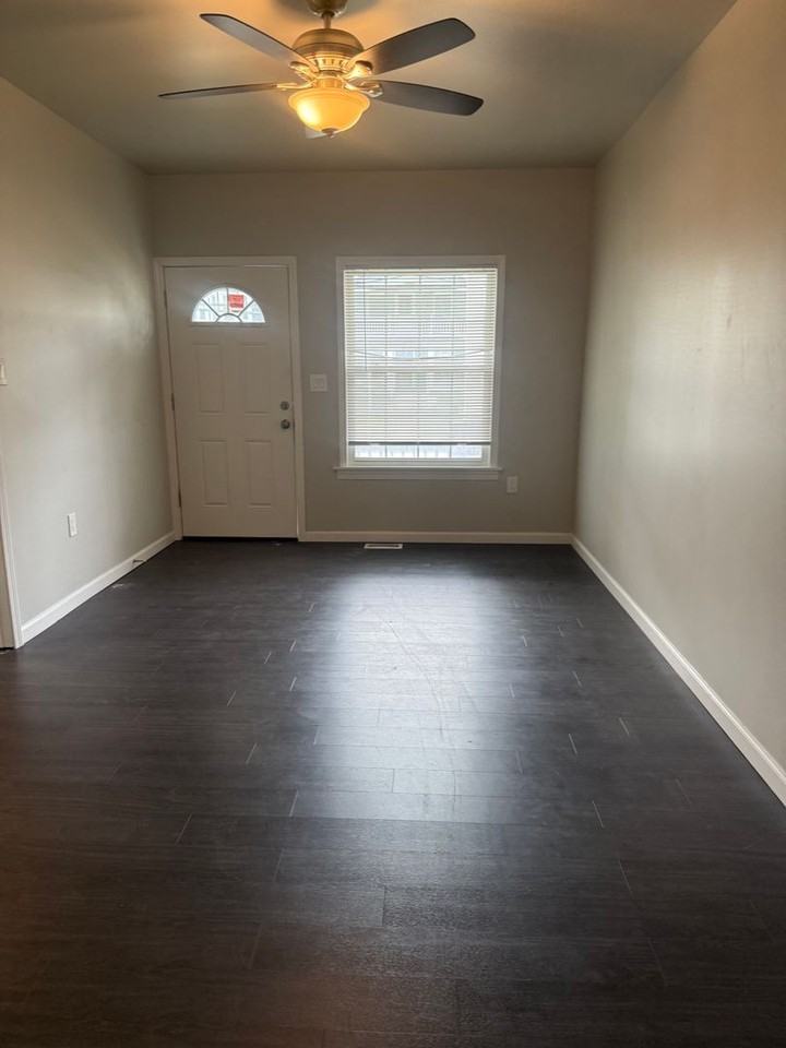 647 Eddy Rd #3 - Photo 3 of 14