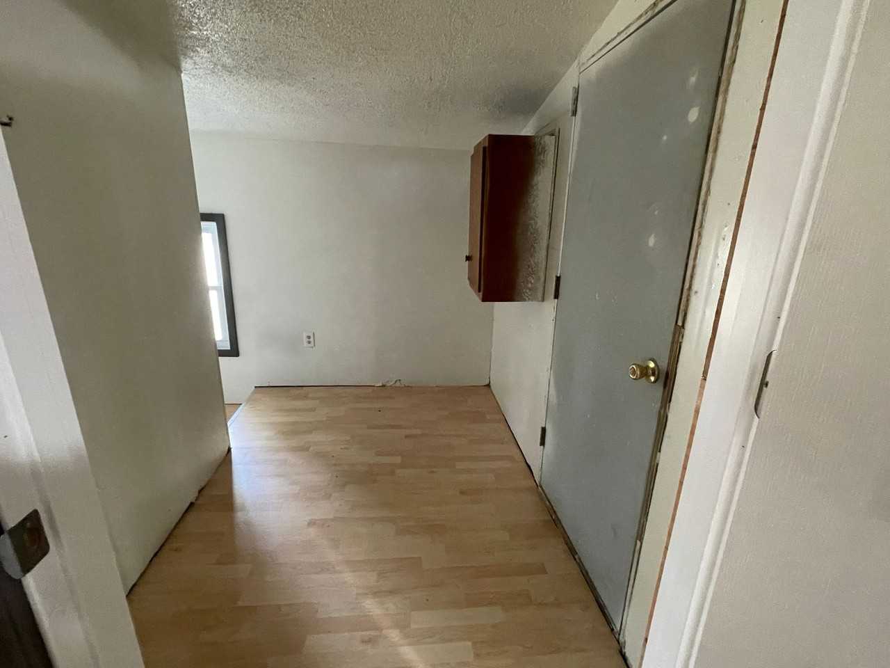 526 4th St Sw - Photo 3 of 18