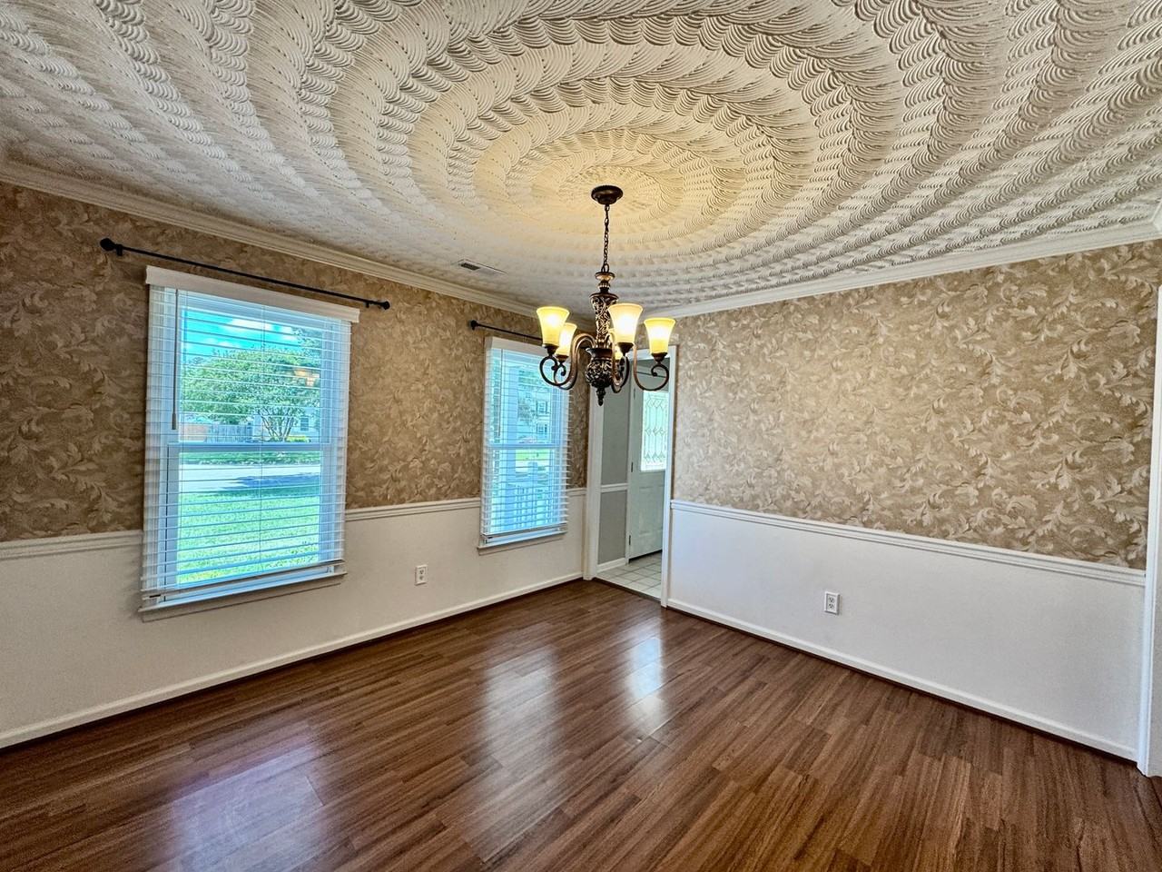 2309 Cornstalk Ct - Photo 7 of 50