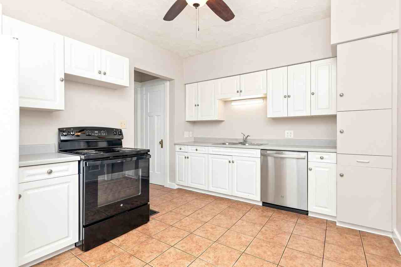1512 S Smithville Rd - Photo 7 of 10