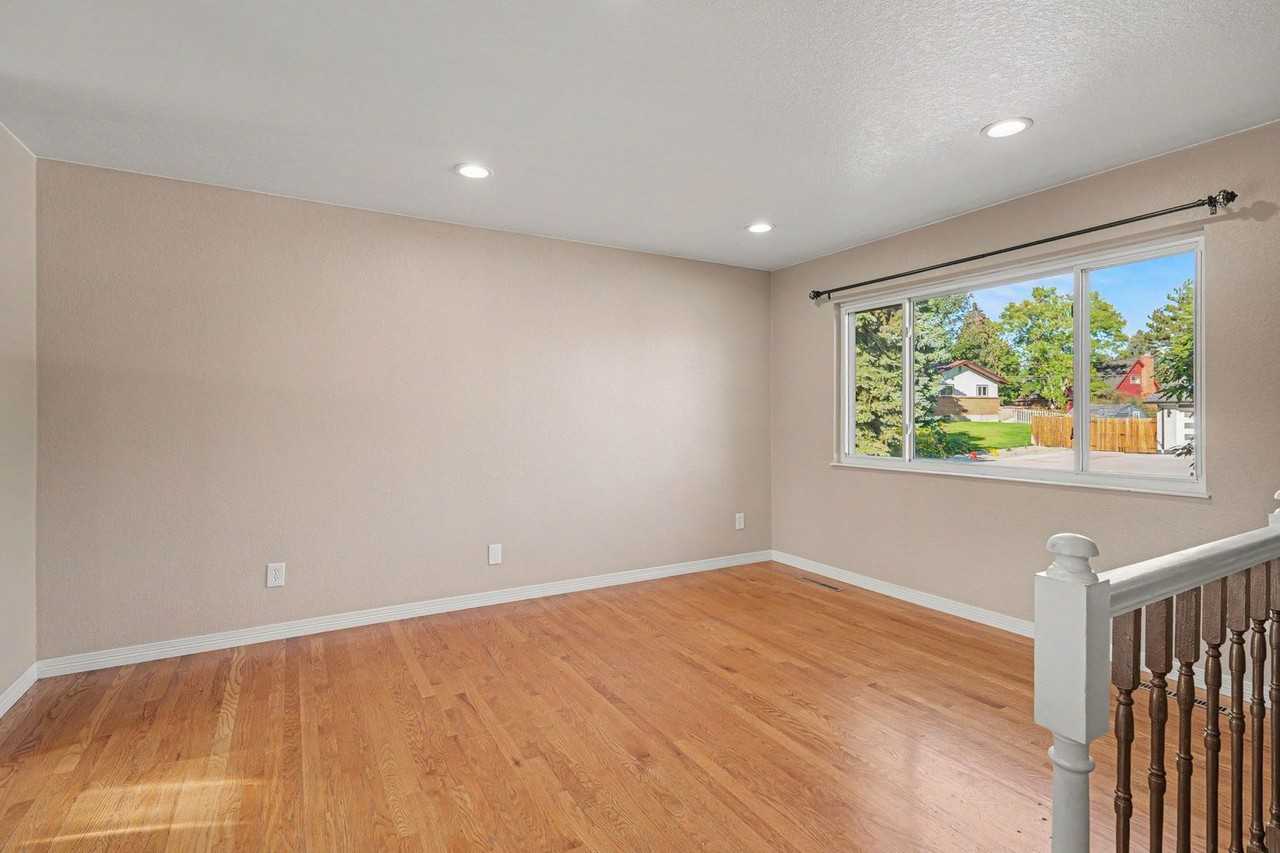 8146 E Fremont Ave - Photo 3 of 23
