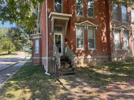 featured image of 301 S 13th St