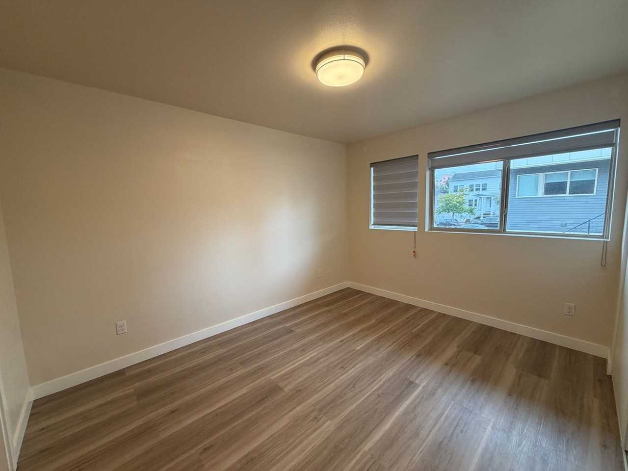 913 913 915 S J St - Photo 3 of 15
