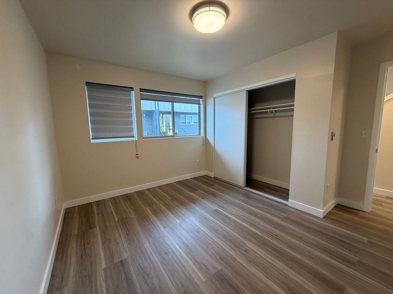 913 913 915 S J St - Photo 6 of 15