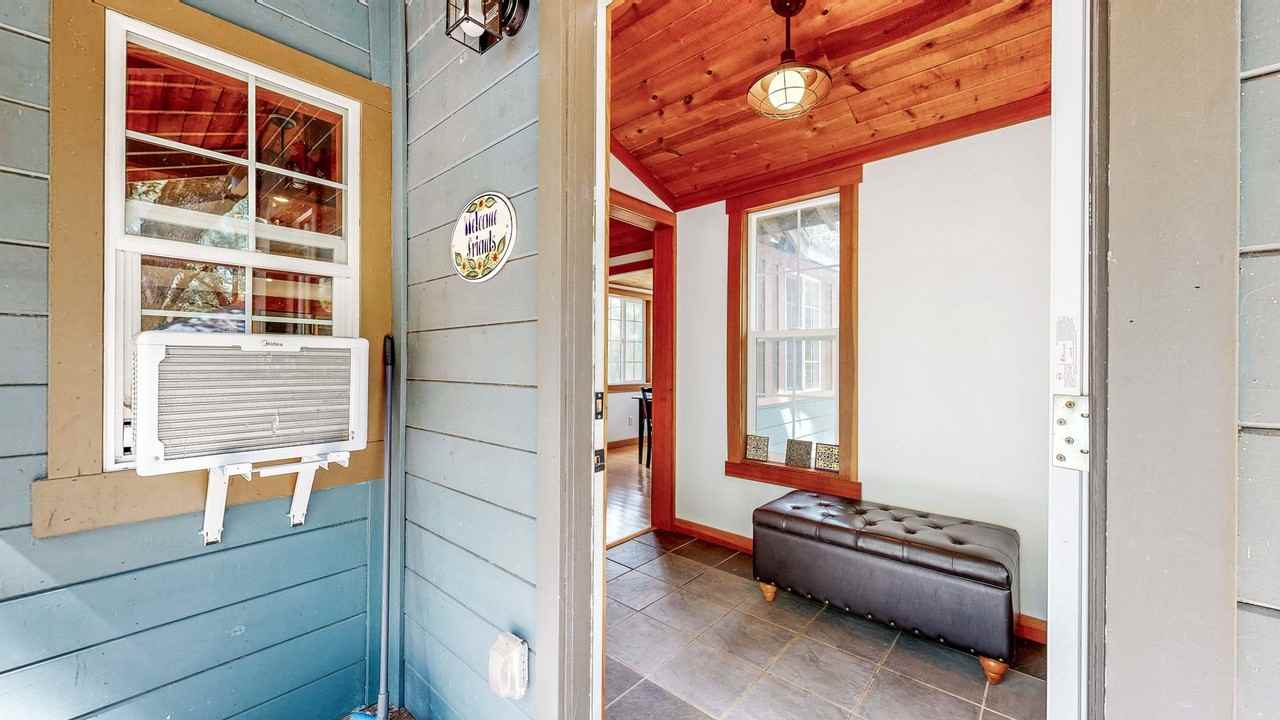 1250 Bentley Dr - Photo 3 of 50