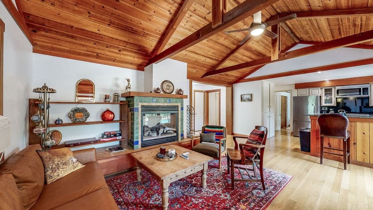 1250 Bentley Dr - Photo 6 of 50