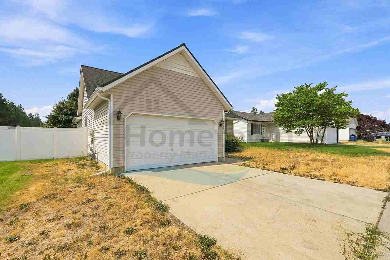 7533 N Winter View Dr - Photo 3 of 40