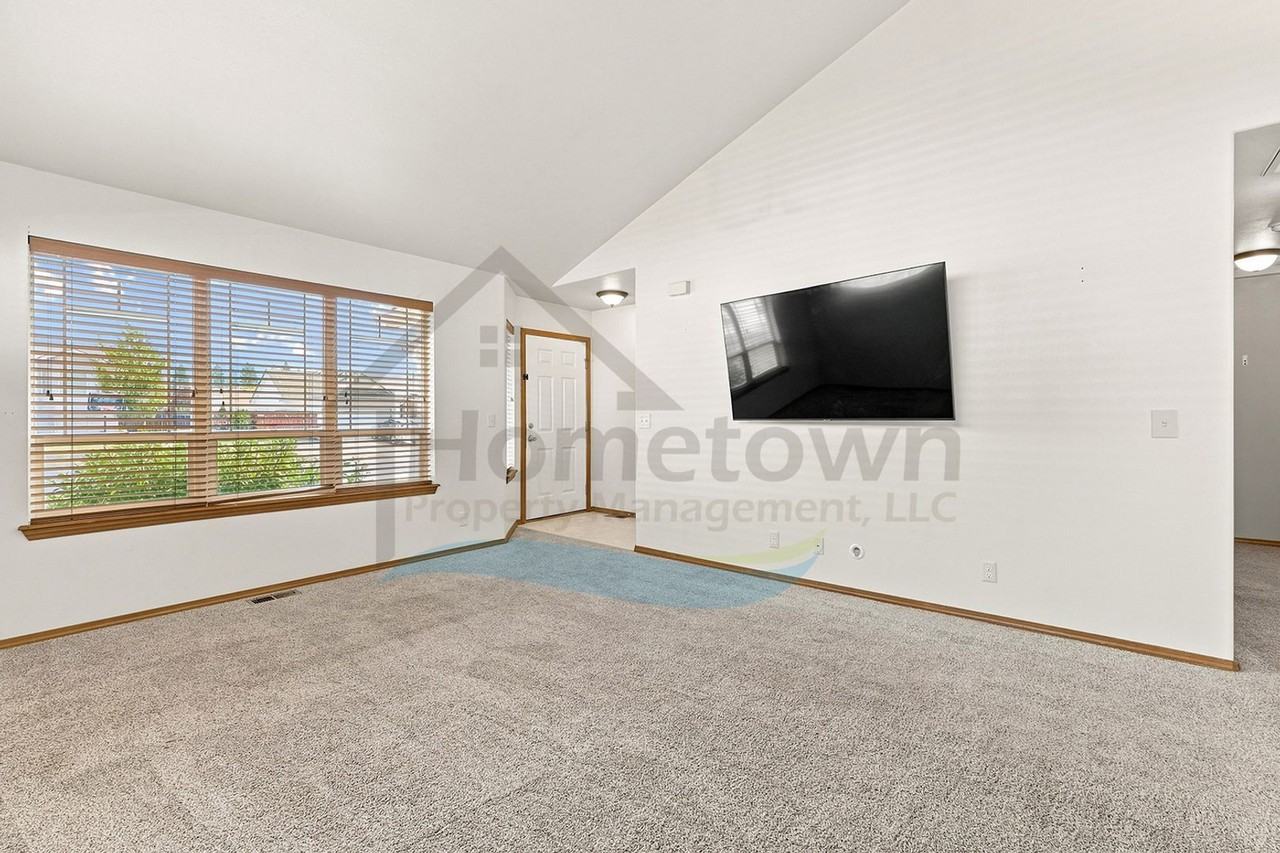 7533 N Winter View Dr - Photo 6 of 40